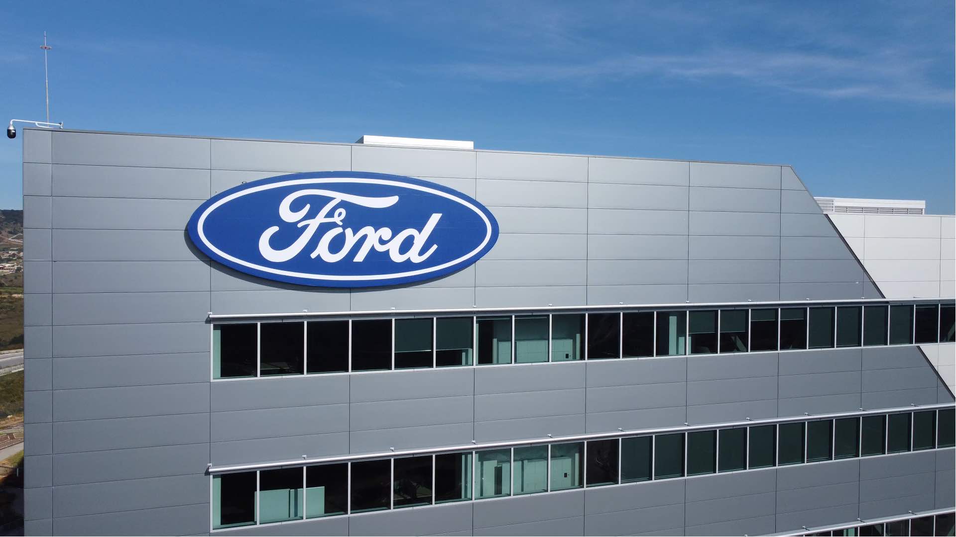 634,000 Ford vehicles are being recalled worldwide because of fire risks